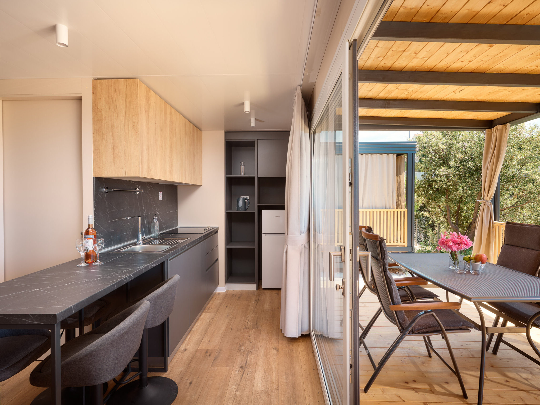 NZ77818 ivanisevicivan.com 1 scaled uai - Adriatik Kamp